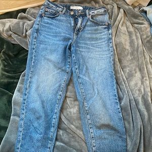 0/24 Garage Mom Jeans